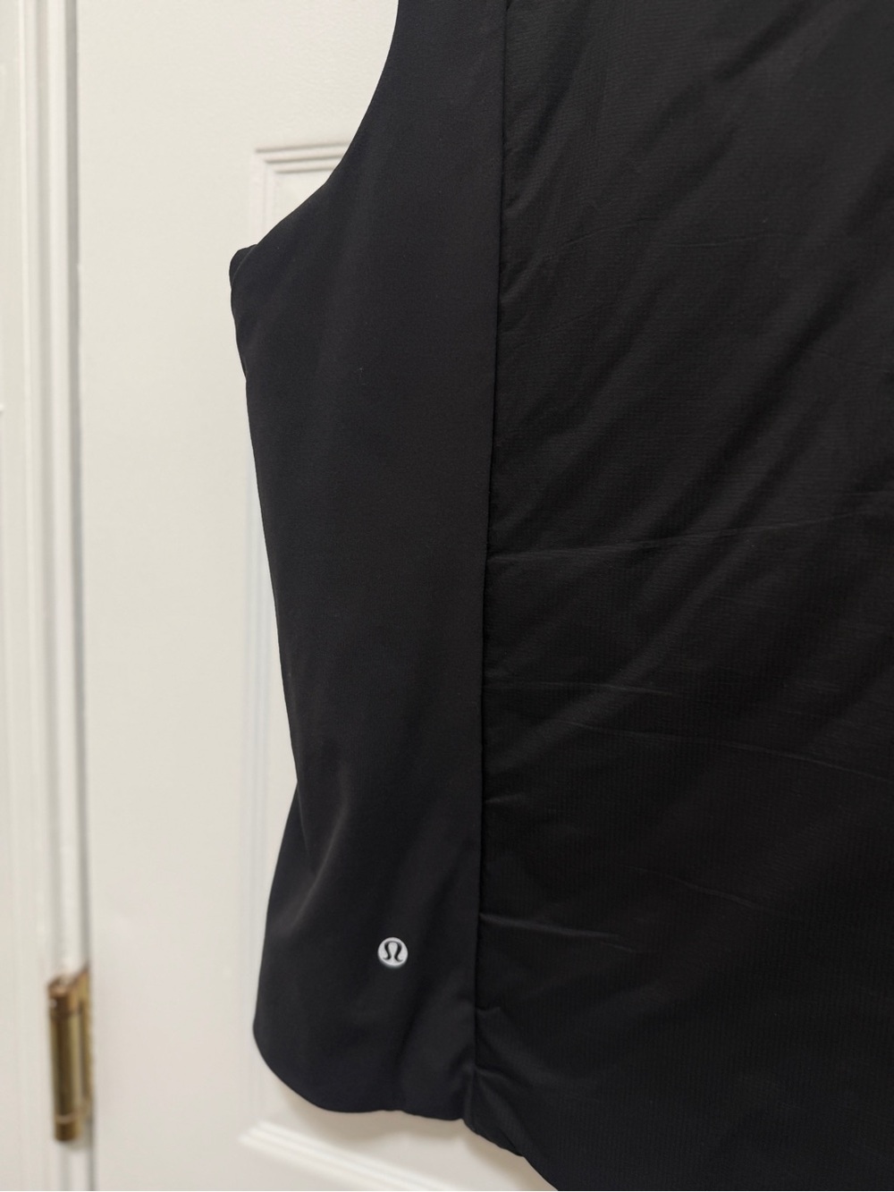 Lululemon Men's Insulated Black Puffer Vest I excellent conditions - Picture 4 of 15